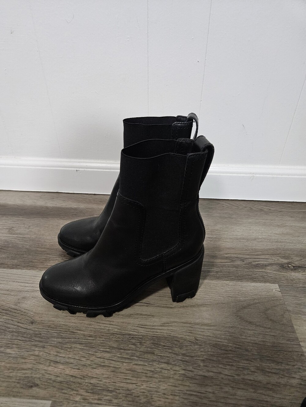 Rag & Bone Shiloh Bootie - Picture 5 of 11